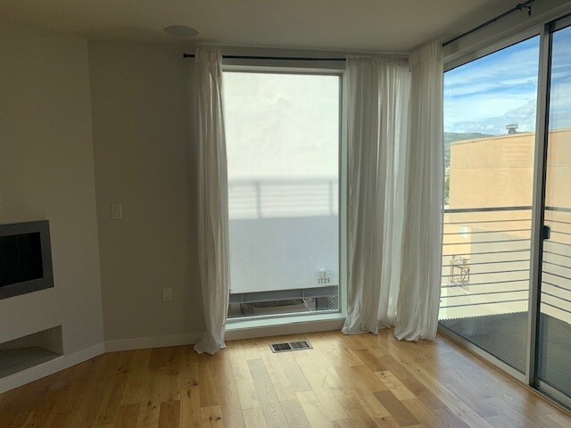 Building Photo - 1729 Lucile Ave