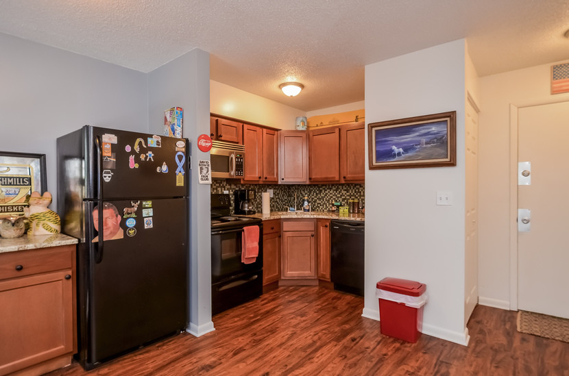 Primary Photo - Newly Remodeled 1 Bedroom
