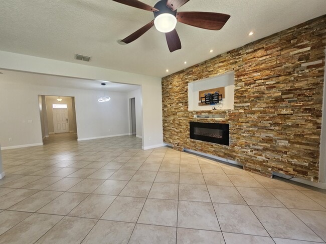 Photo - 2718 Atherton Dr House