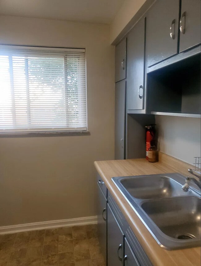 Building Photo - 1457 Hoffner St, Unit 3