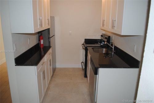 Primary Photo - 7718 Carlyle Ave