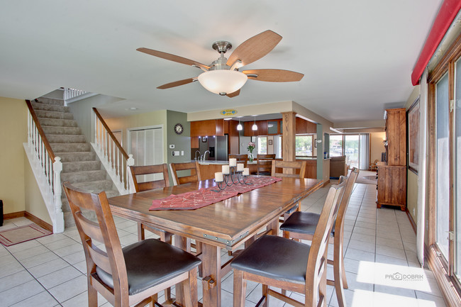 Building Photo - 1319 Sunnyside Beach Dr