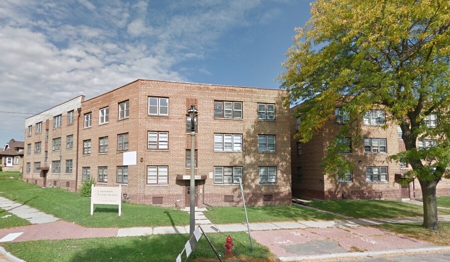 Primary Photo - 2040 W Atkinson Ave