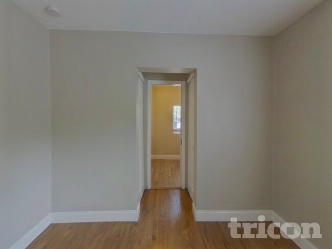 Foto del edificio - 3250 Prescott St N