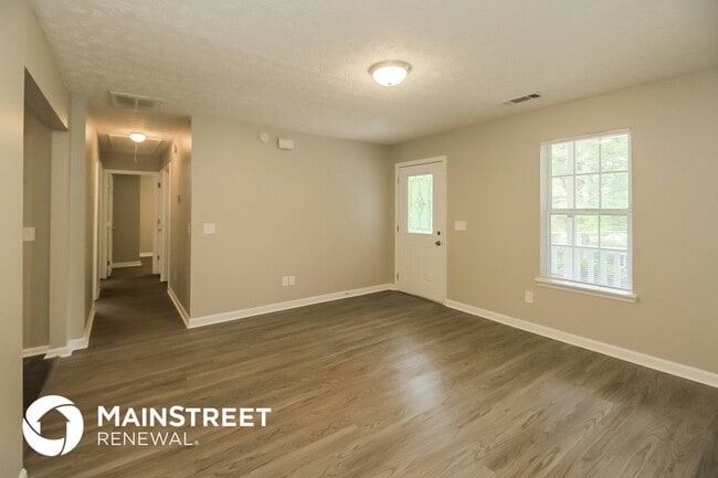 Foto del edificio - 8303 Lakeview Dr SW
