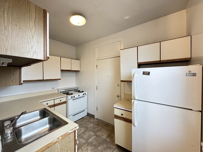 Foto del edificio - 1542 N Kedzie Ave