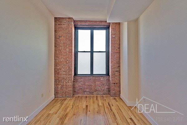 Primary Photo - 509 Driggs Ave