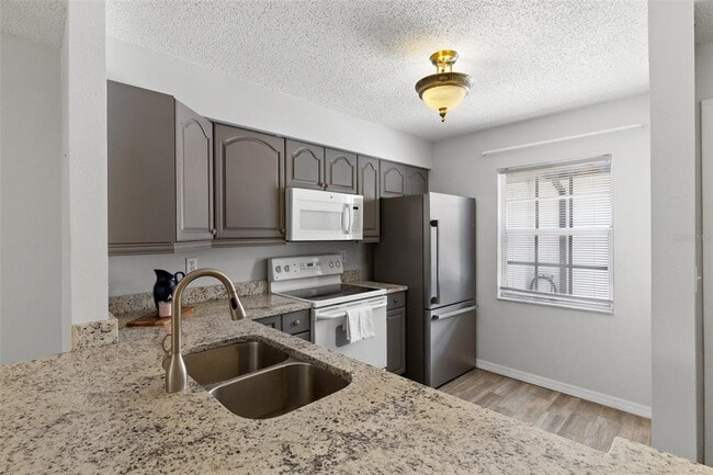 Building Photo - 3137 Mission Grove Dr