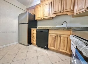 Building Photo - 8650 SW 67th Ave