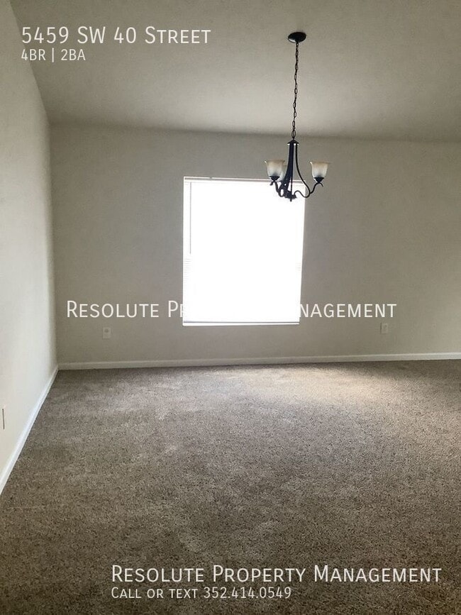 Foto del edificio - 4 Bed/ 2 Bath in Fore Ranch