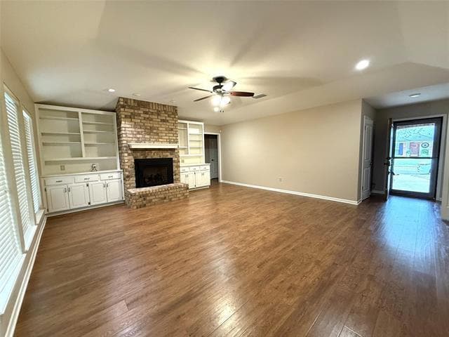 Foto del edificio - 4850 Jennifer Ln