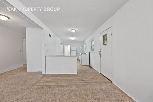 Foto del edificio - 2533 Ravine St