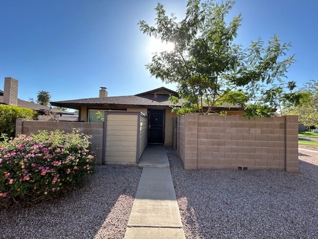 Photo - 1634 W Village Way Townhome