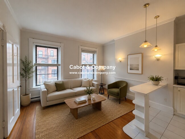 Building Photo - 314 Marlborough St