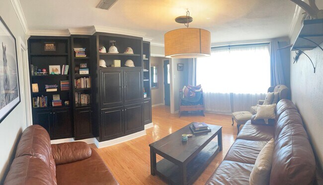 Foto del edificio - 3 bed 2 bath Single family Home COMING SOO...