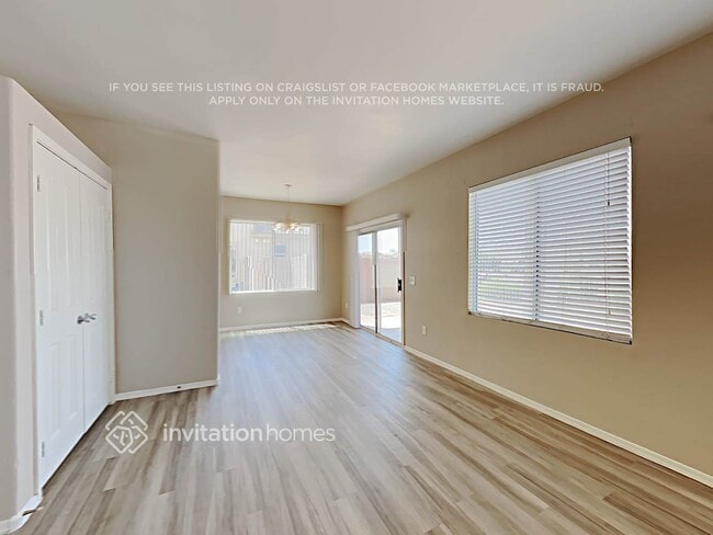 Building Photo - 1204 S 120th Ln