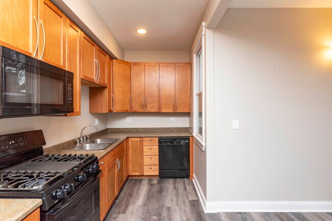 Foto del edificio - 4319 N Lawndale Ave