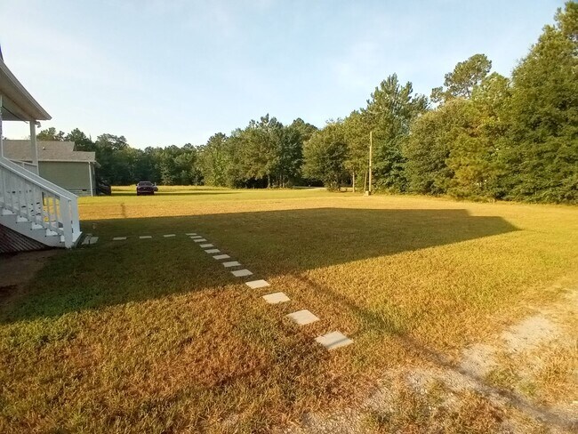 Foto del edificio - 3725 Pinewood Rd