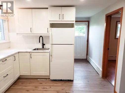 Photo du bâtiment - 300 Knoll St