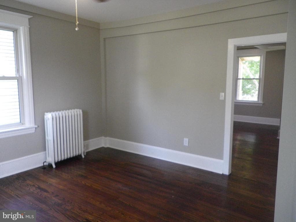 Primary Photo - 215 W Olive St