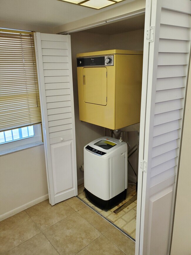 1700 NW 80th Ave Unit 404, Margate, FL 33063 Condo for Rent in