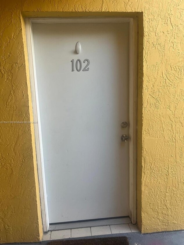 Foto principal - 560 NW 114th Ave