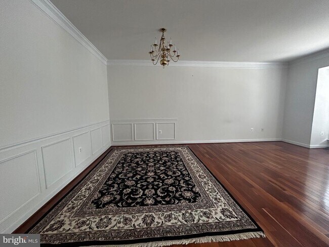 Foto del edificio - 8177 McCauley Way