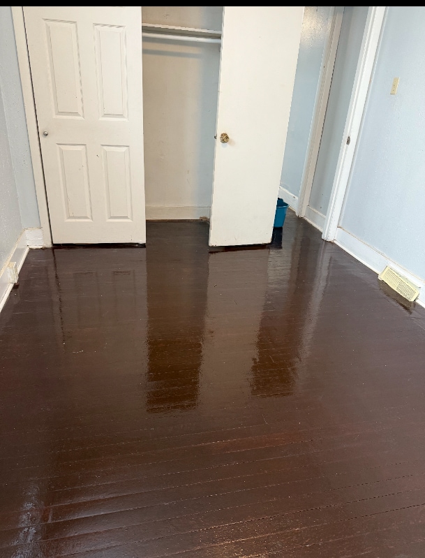 Building Photo - 7316 Park Dr