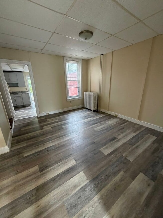 Building Photo - 232 Wunder St