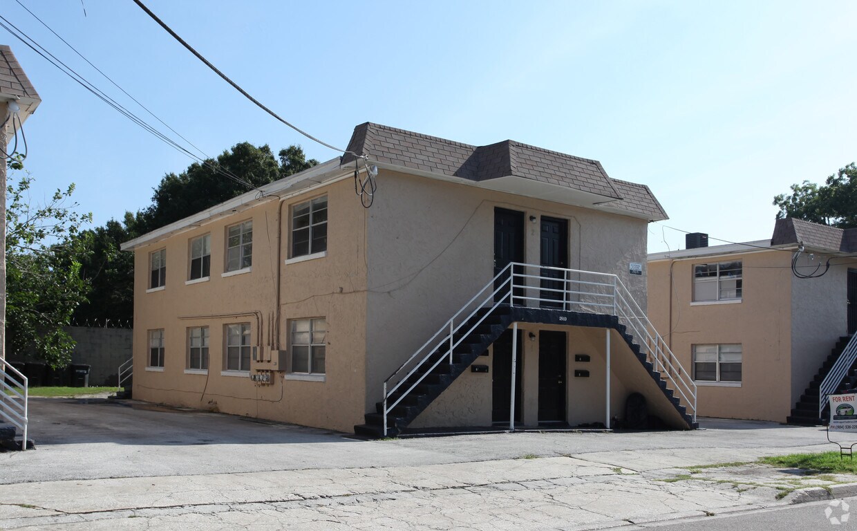 Foto del edificio - 1813-1823 W 6th St