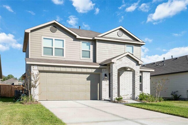 Building Photo - 4226 Stuebner Hl Dr