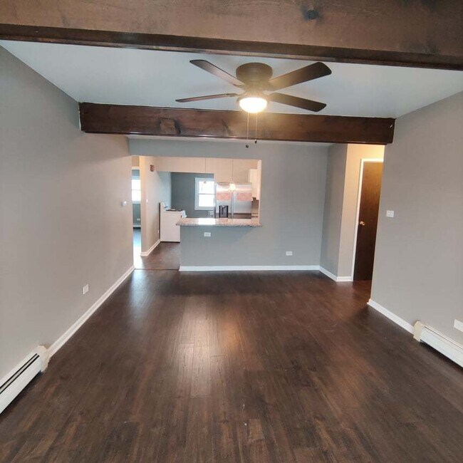 Foto del edificio - 5633 Edge Lake Dr