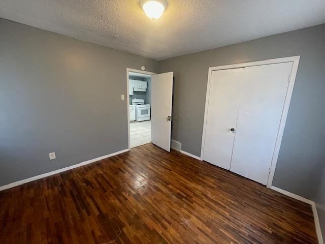 Building Photo - 3032 McAdoo Ave