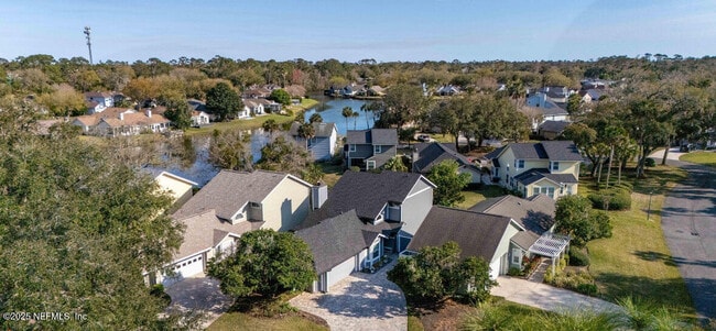 Building Photo - 117 Island Dr