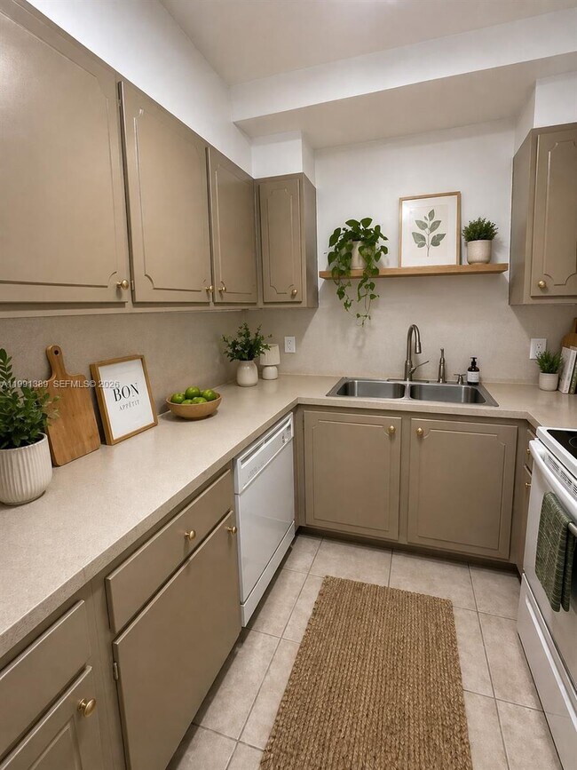 Foto del edificio - 6361 N Falls Cir Dr