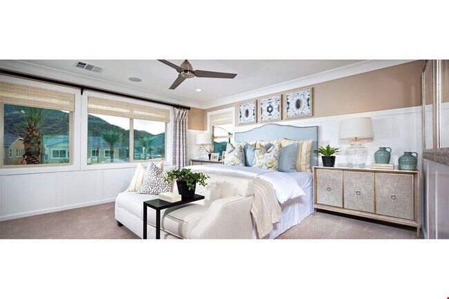 Foto del edificio - Beautiful three bedroom three bath home located in Lake Elsinore