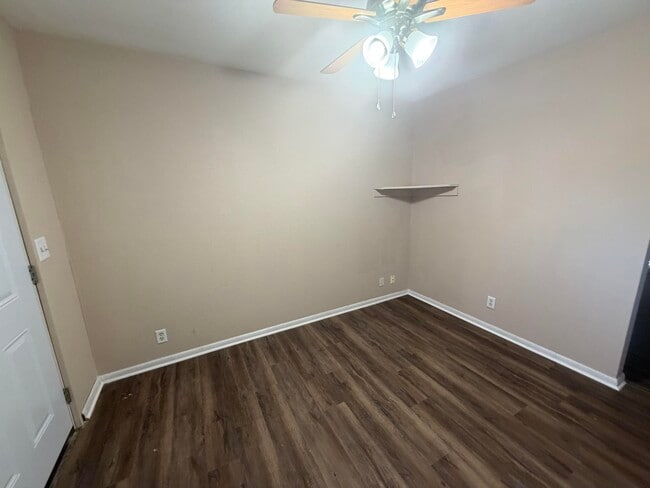 Foto del edificio - 1505 Valleyview Ave