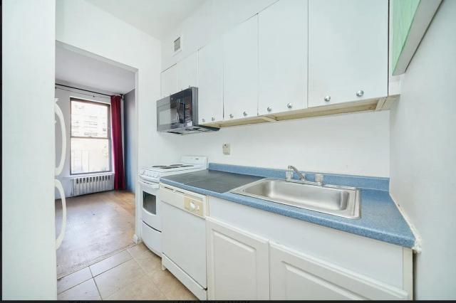 Foto del edificio - 2 bedroom in New York NY 10036