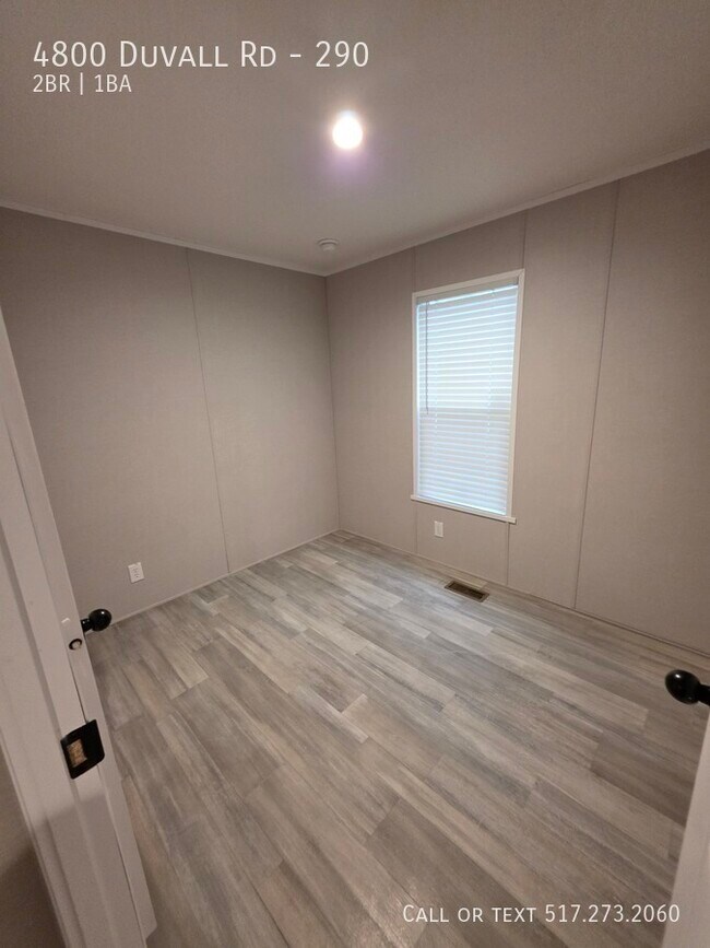 Foto del edificio - 4800 Duvall Rd