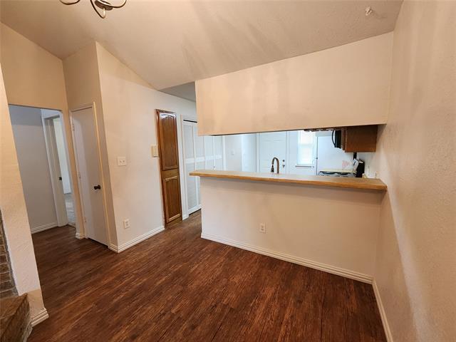 Foto del edificio - 2925 Timothy Ln