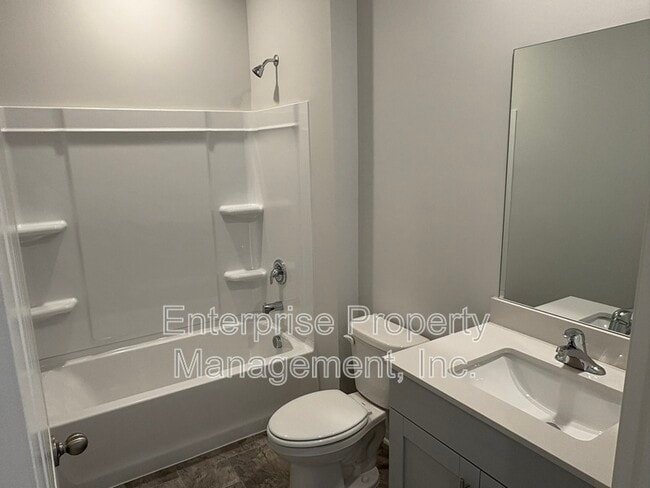 Foto del edificio - 55 Burr Oak Cv