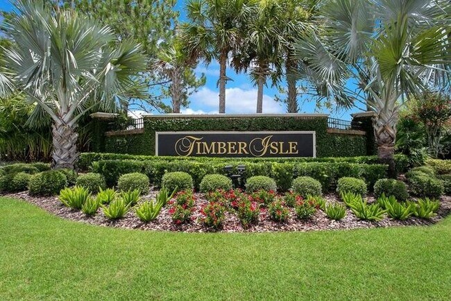 Building Photo - Timber Isle 4 bedroom home 2 bath home on a corner lot with Stainless Kitchen Appliances!