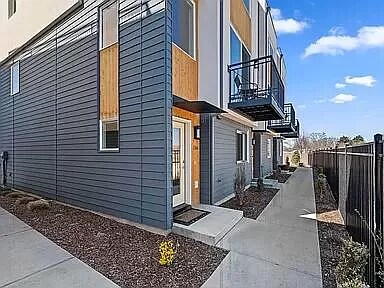 Building Photo - 1146 S Marietta Spur Ln