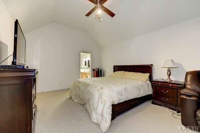 Foto del edificio - 402 Kingswood Blvd