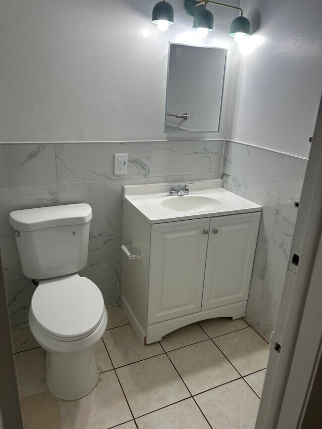Foto del edificio - 5634 NW 27th Ct