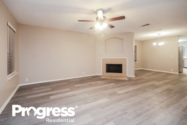Building Photo - 1520 Waters Edge Dr