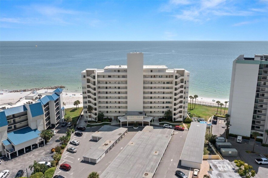 Primary Photo - 7000 Beach Plaza