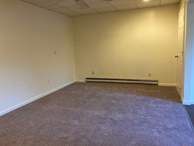 Foto del edificio - 5801 Lincoln Ave