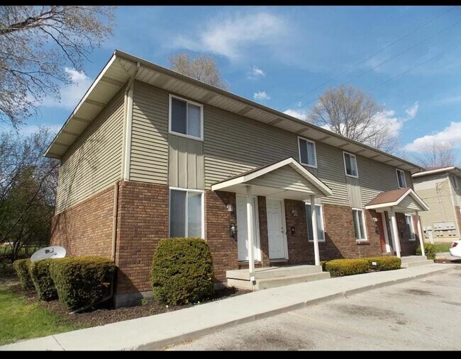 Foto del edificio - 802 Plymouth Avenue Northeast
