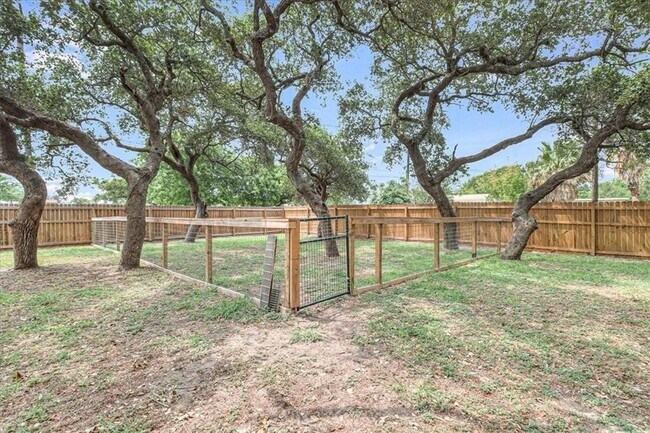 Foto del edificio - 1135 S Rife St